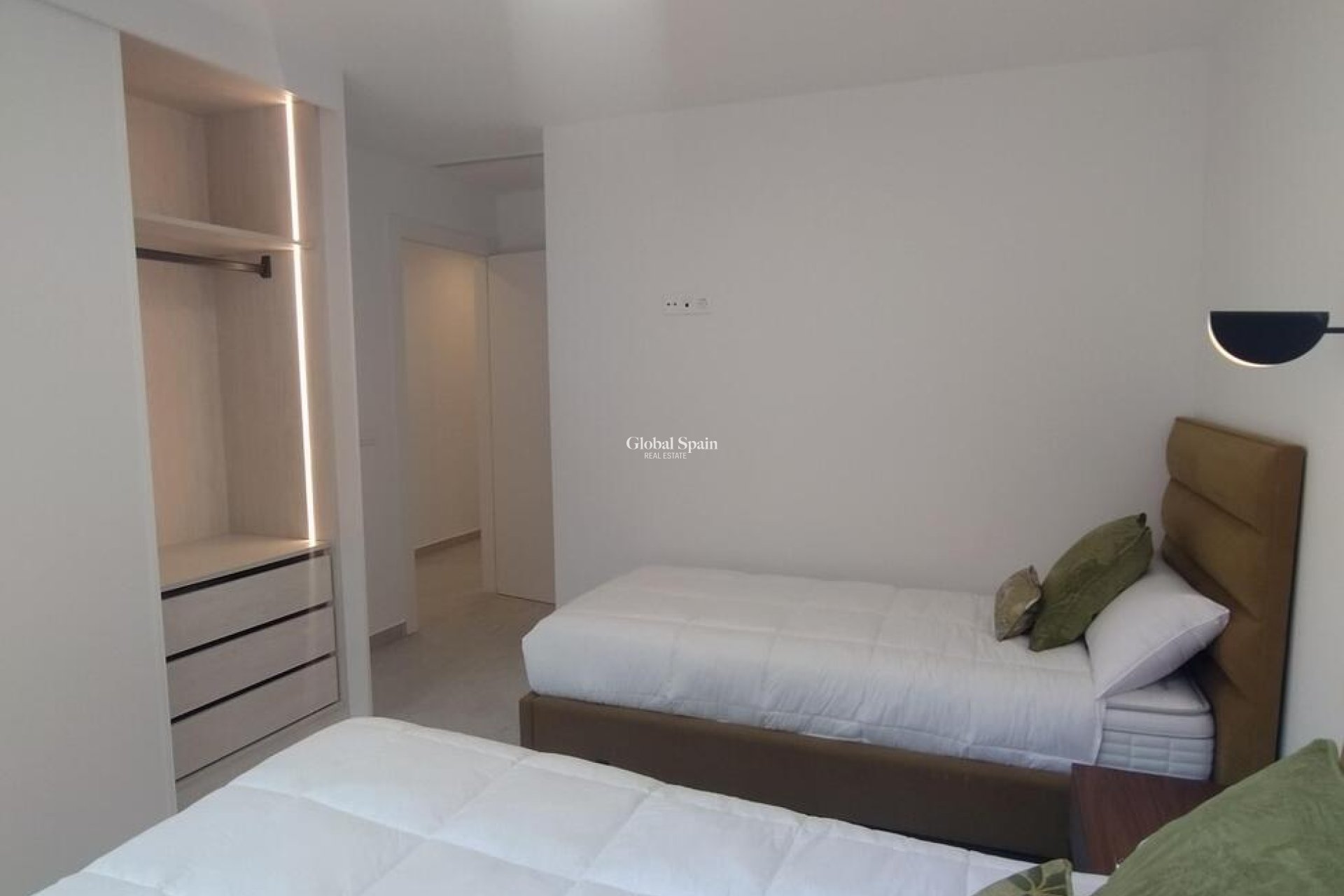 Wederverkoop - APPARTEMENT -
TORREVIEJA - Torreblanca