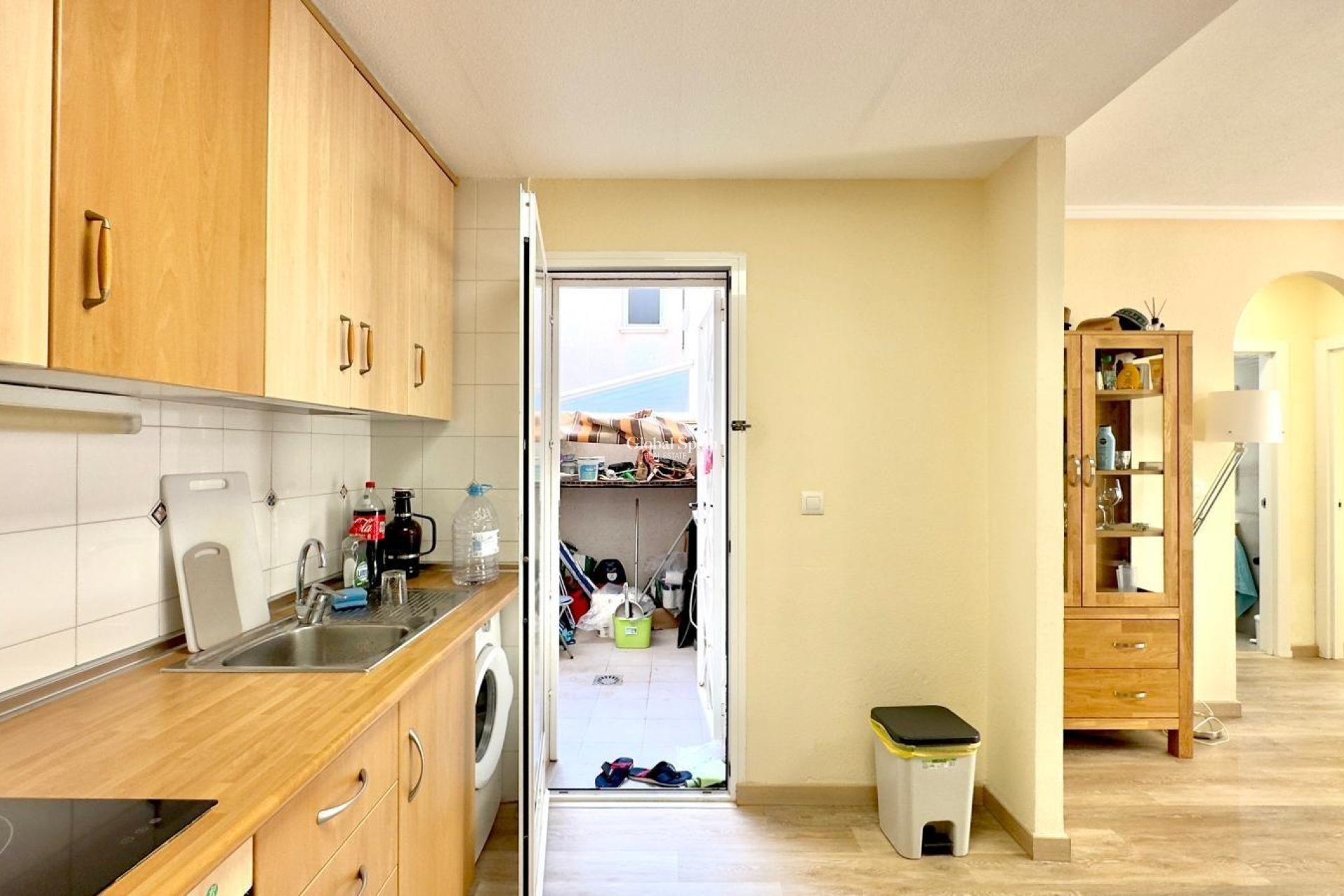 Wederverkoop - APPARTEMENT -
TORREVIEJA - Torreblanca