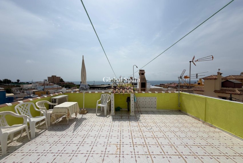 Wederverkoop - APPARTEMENT -
TORREVIEJA - Torreblanca