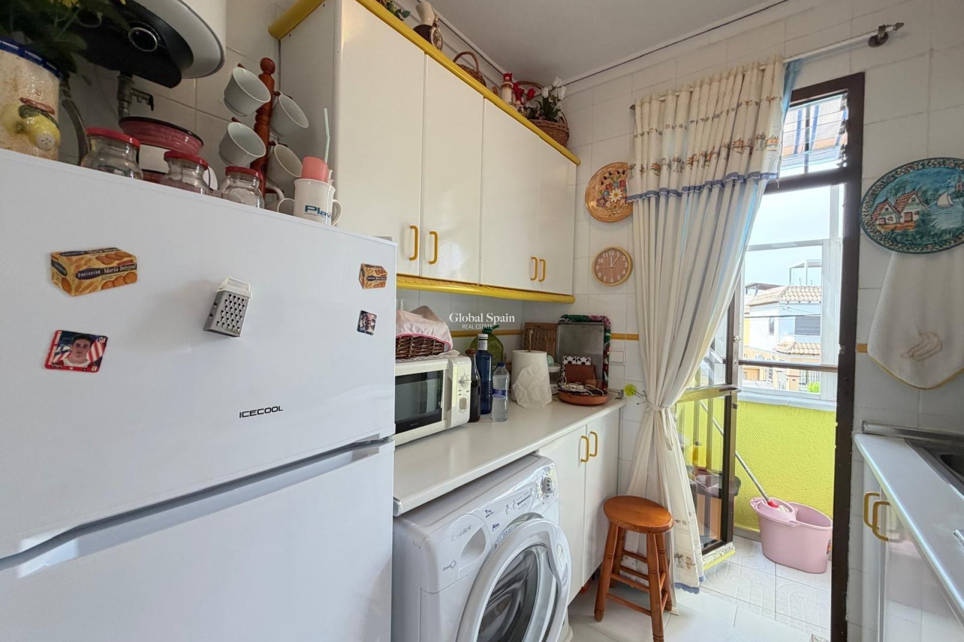 Wederverkoop - APPARTEMENT -
TORREVIEJA - Torreblanca