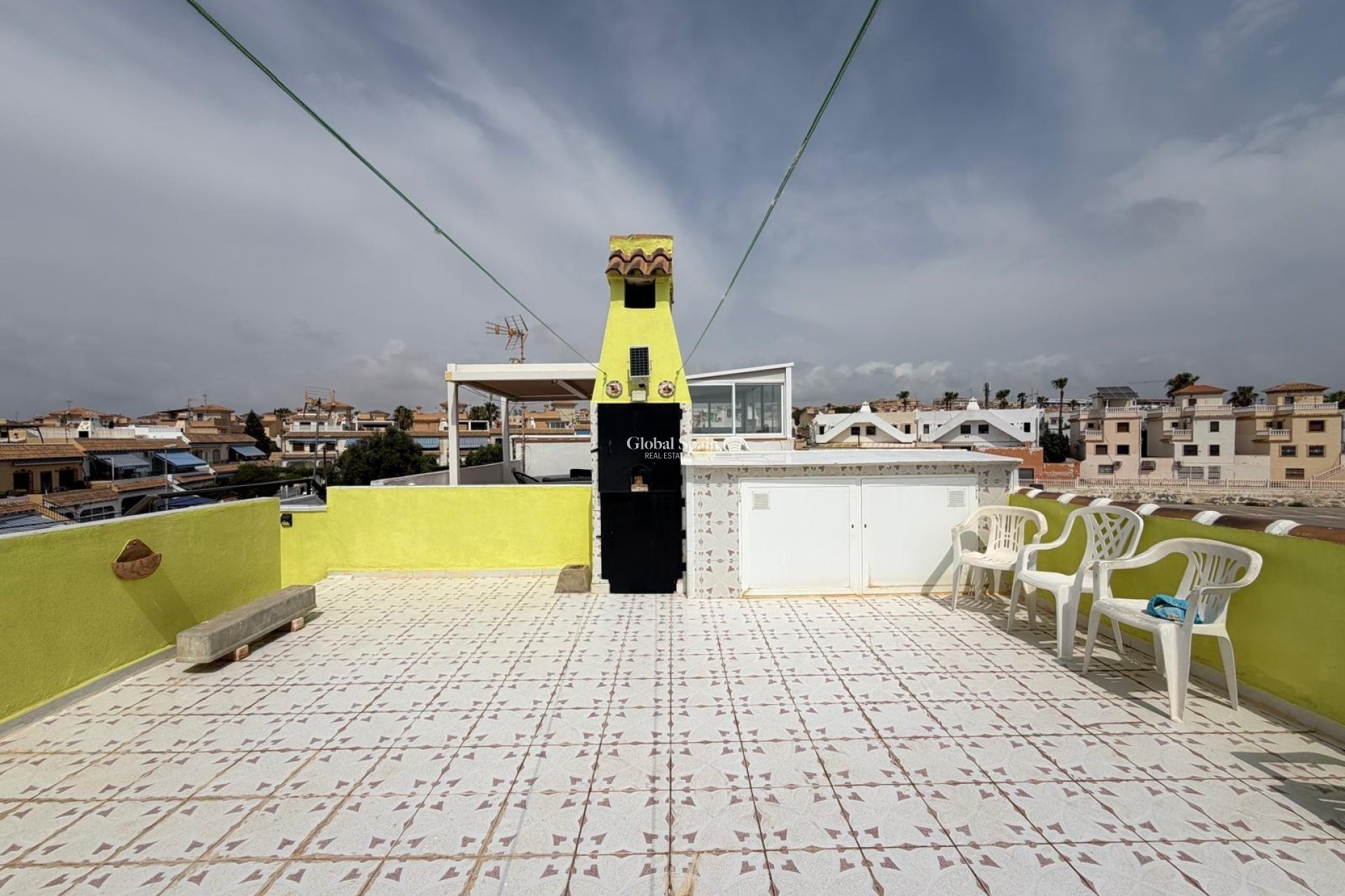 Wederverkoop - APPARTEMENT -
TORREVIEJA - Torreblanca