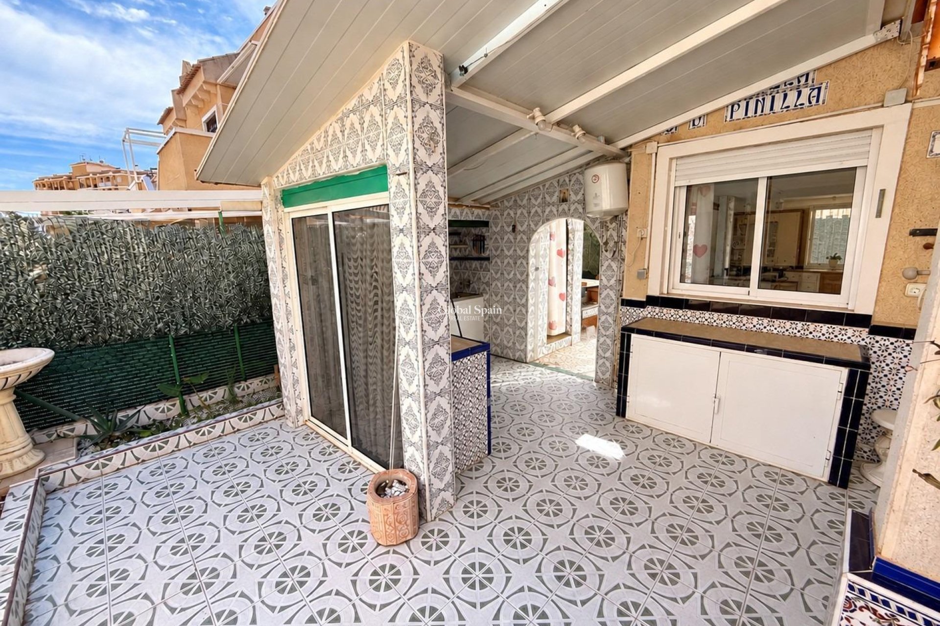 Wederverkoop - APPARTEMENT -
TORREVIEJA - Torreblanca
