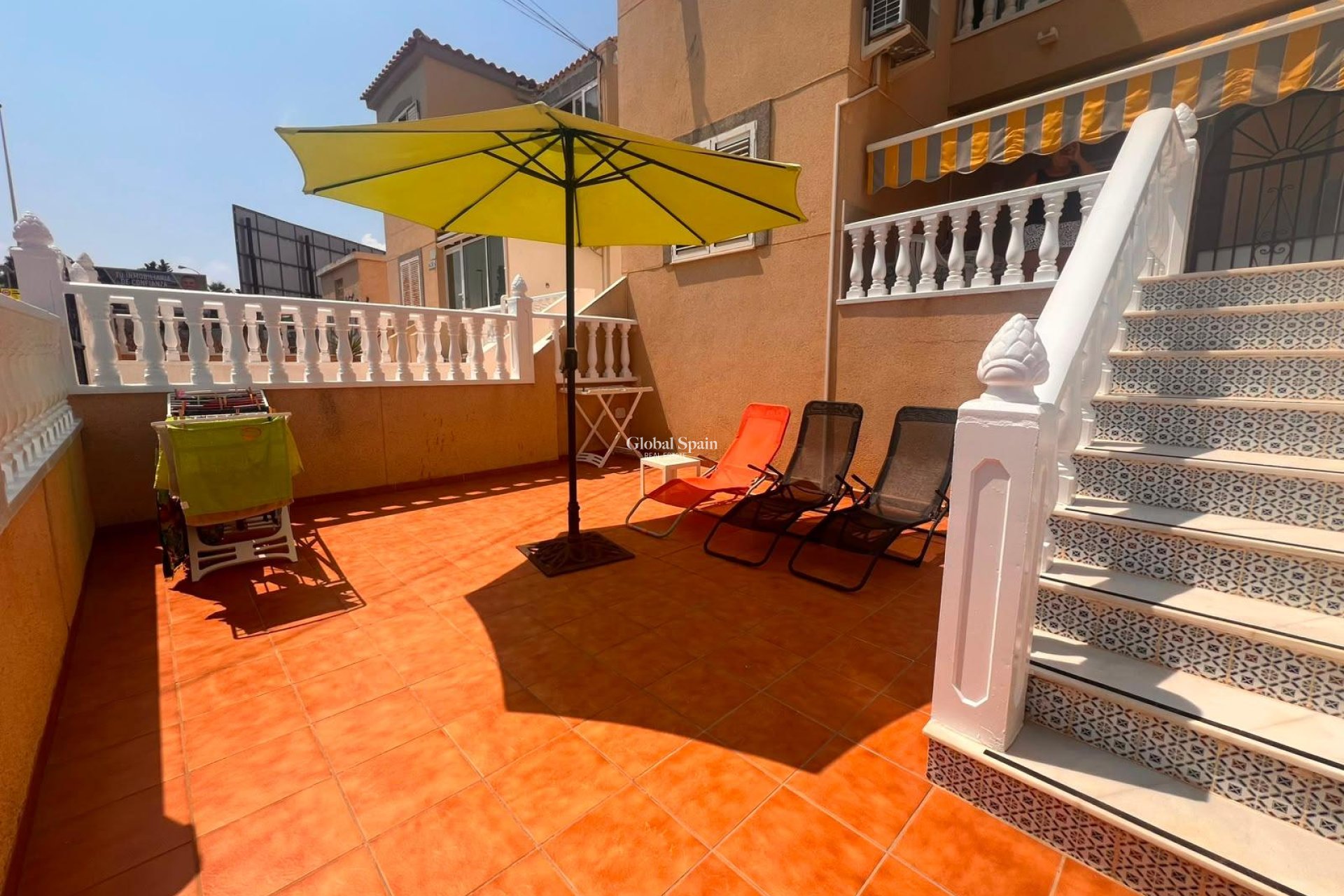 Wederverkoop - APPARTEMENT -
TORREVIEJA - Torrejón