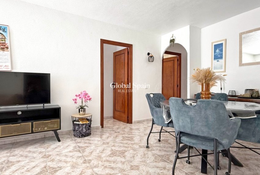 Wederverkoop - Appartement -
TORREVIEJA - Torrelamata - La Mata