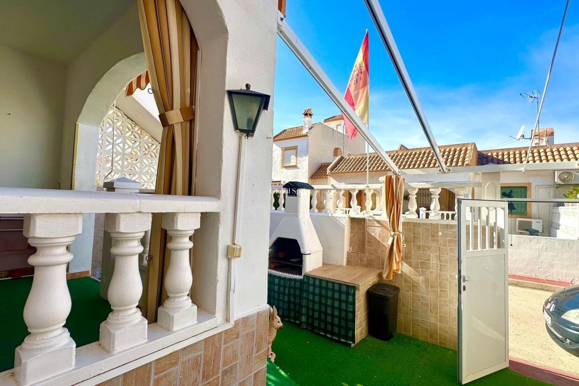 Wederverkoop - APPARTEMENT -
TORREVIEJA - Torretas