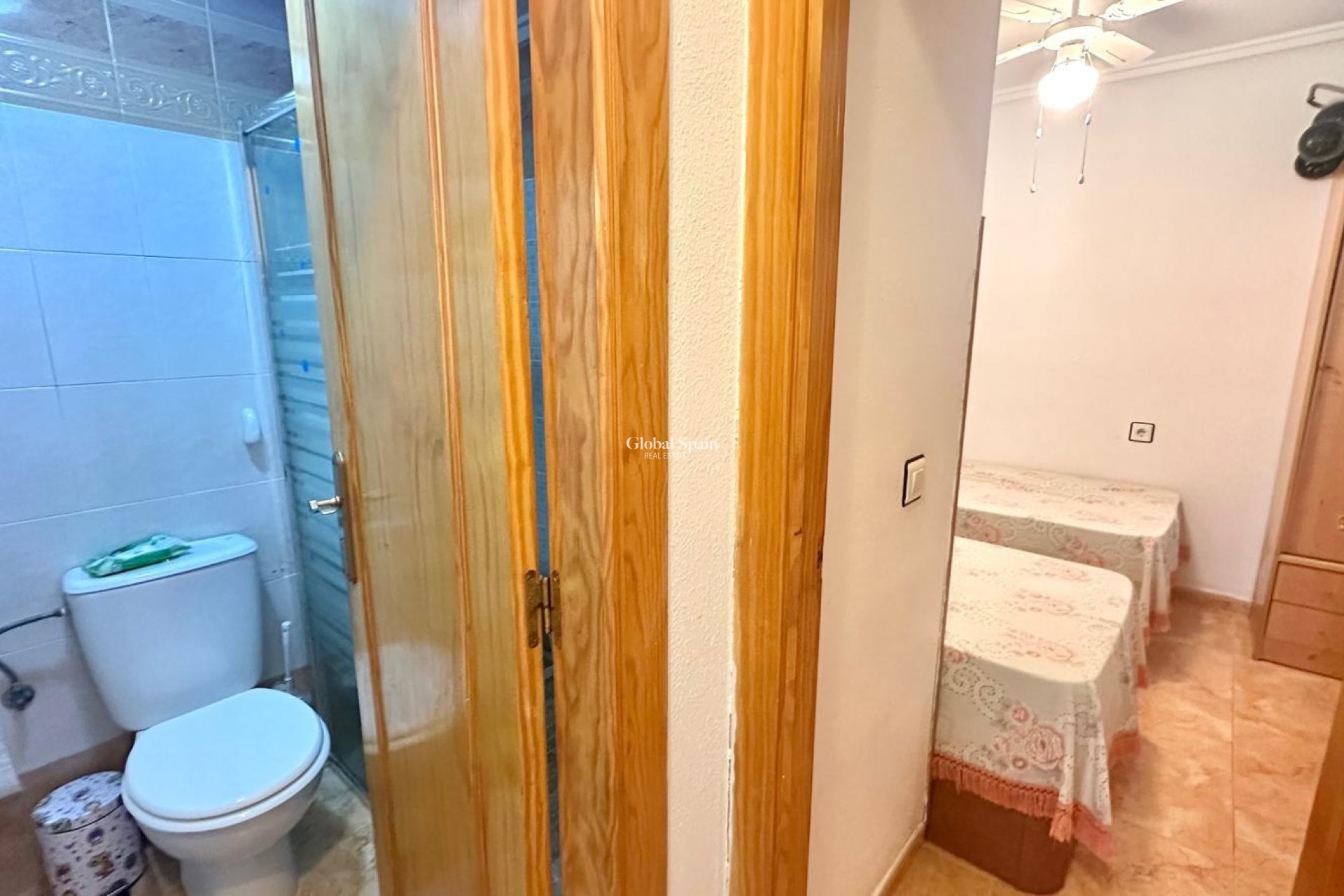 Wederverkoop - APPARTEMENT -
TORREVIEJA - Torretas