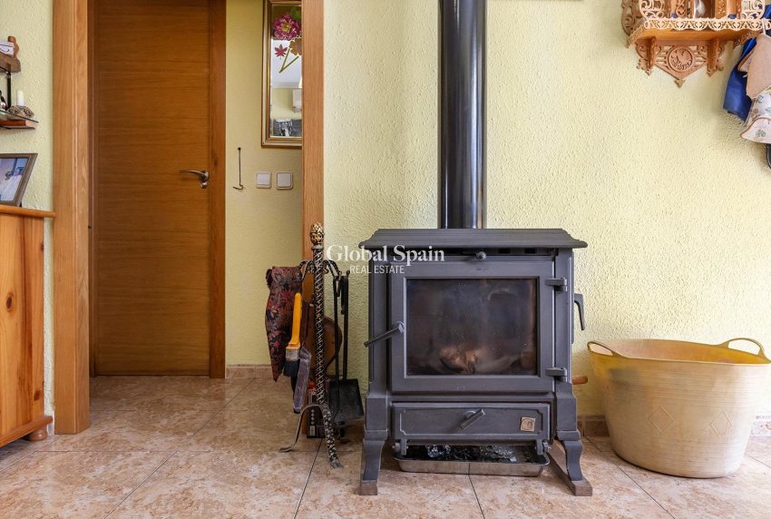 Wederverkoop - APPARTEMENT -
TORREVIEJA - Torretas