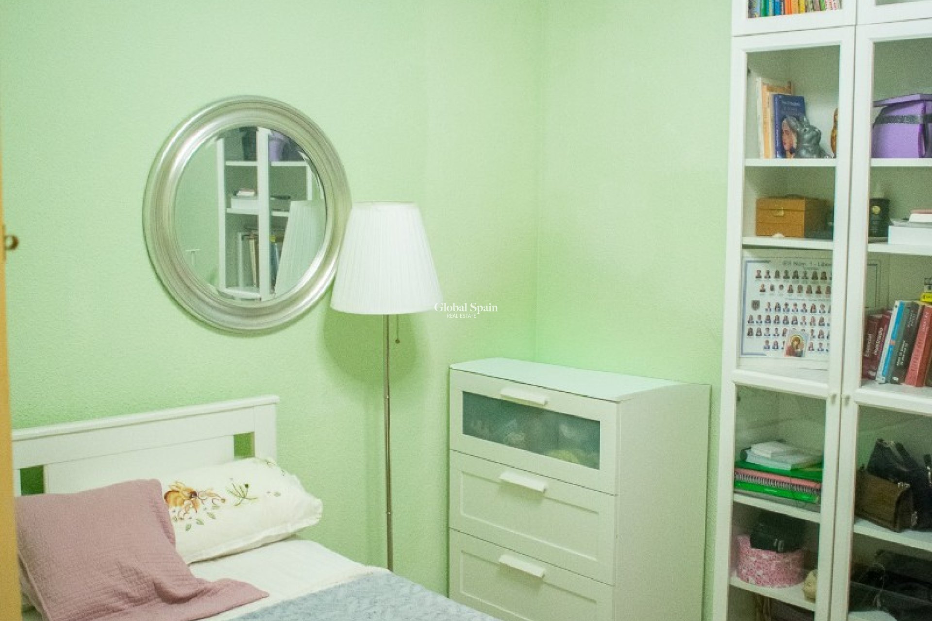 Wederverkoop - APPARTEMENT -
TORREVIEJA - Torrevieja Centro