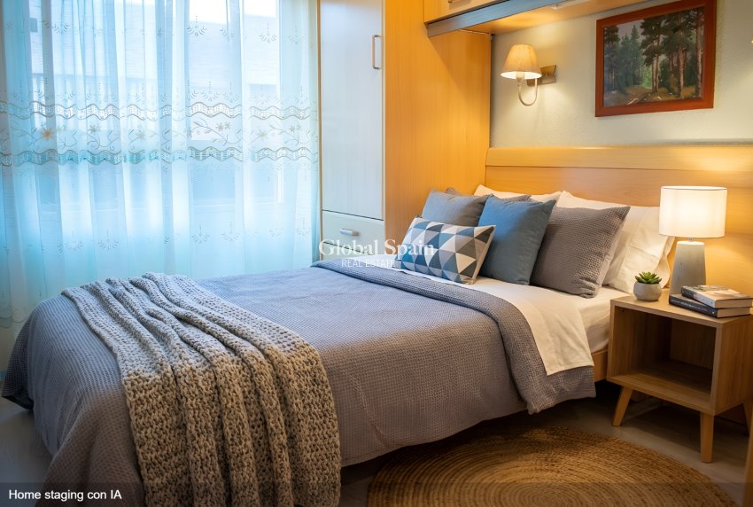 Wederverkoop - APPARTEMENT -
TORREVIEJA - Torrevieja Centro