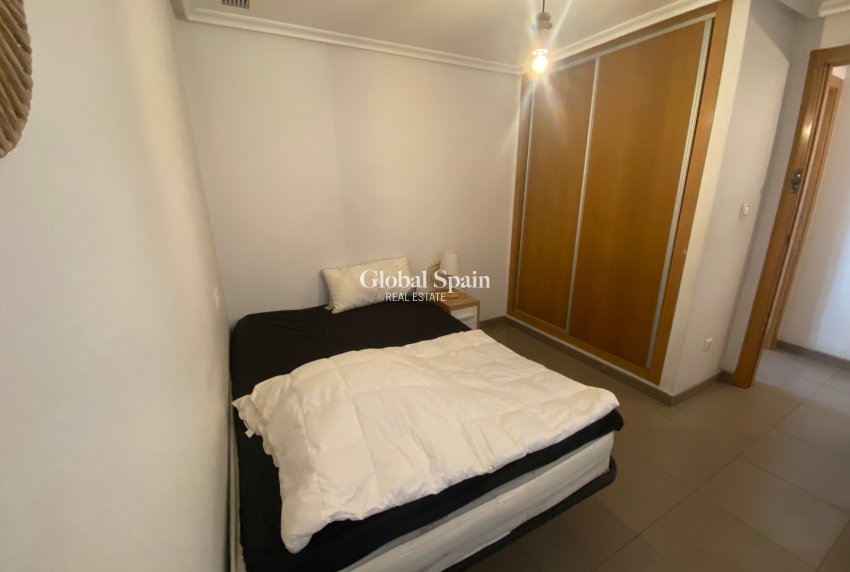 Wederverkoop - Appartement -
TORREVIEJA - Torrevieja Centro