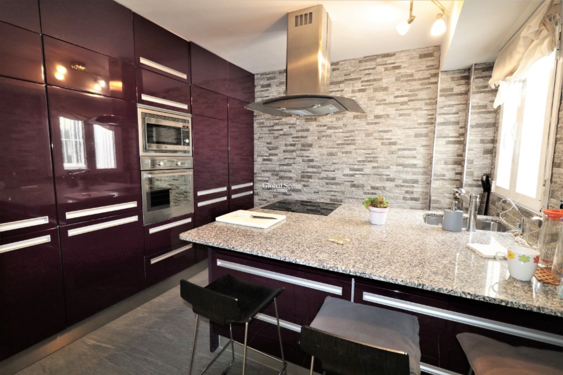 Wederverkoop - Appartement -
TORREVIEJA - Torrevieja