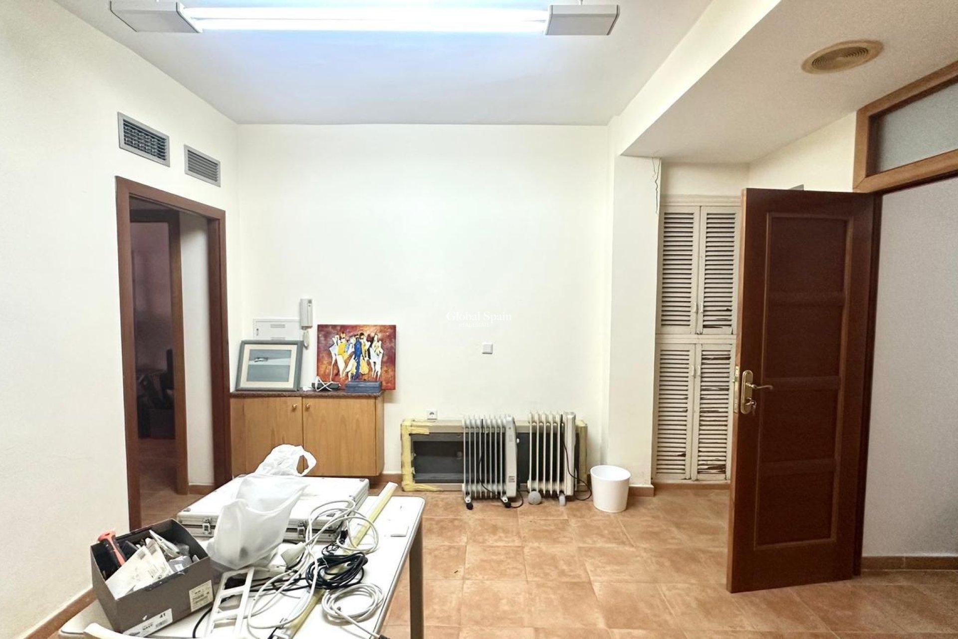 Wederverkoop - APPARTEMENT -
TORREVIEJA - Torrevieja