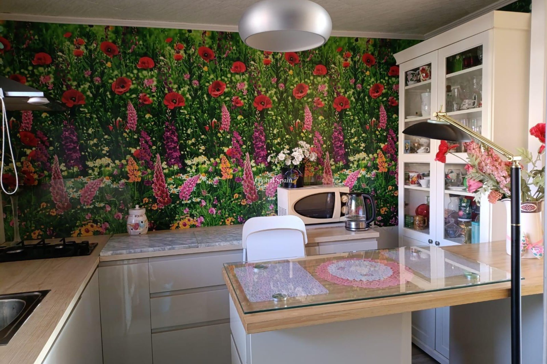 Wederverkoop - APPARTEMENT -
TORREVIEJA - Torrevieja