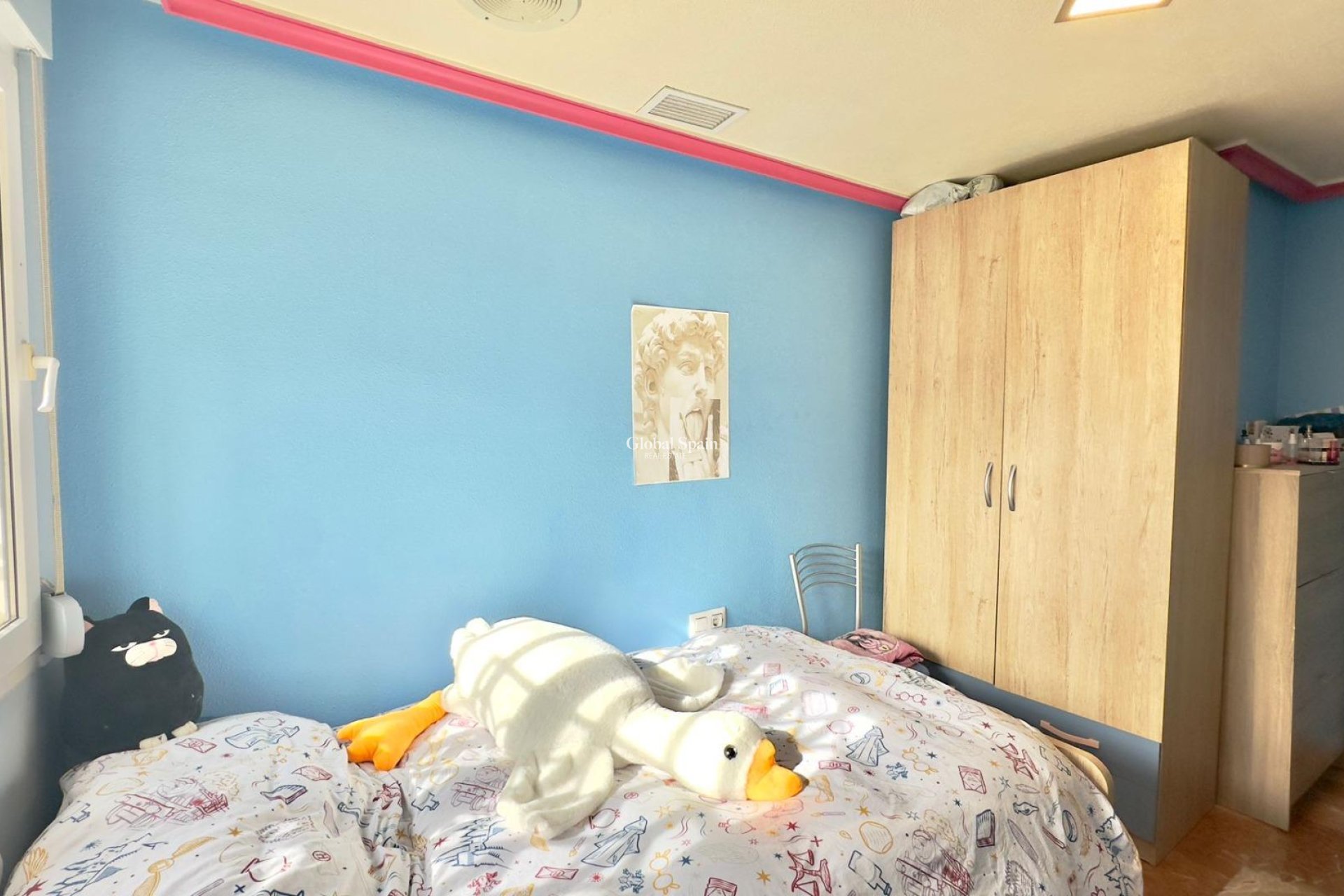 Wederverkoop - APPARTEMENT -
TORREVIEJA - Torrevieja