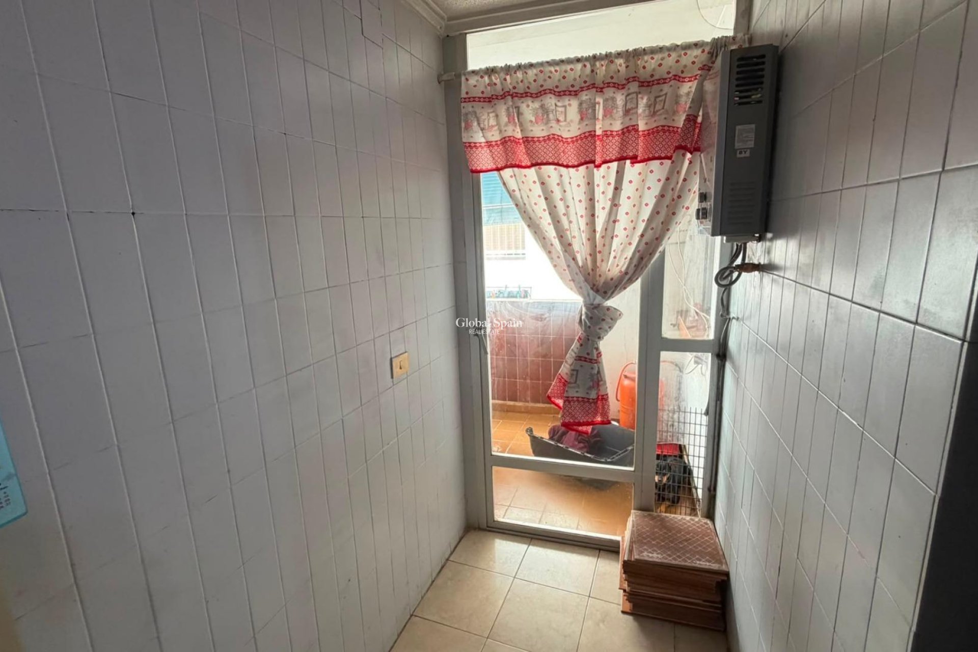 Wederverkoop - APPARTEMENT -
TORREVIEJA - Torrevieja