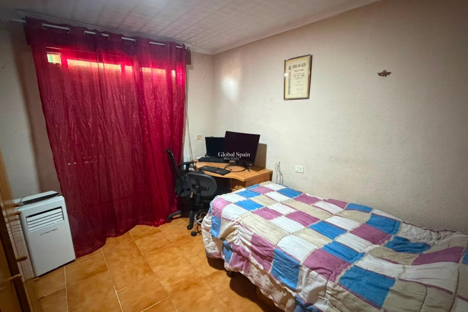 Wederverkoop - APPARTEMENT -
TORREVIEJA - Torrevieja