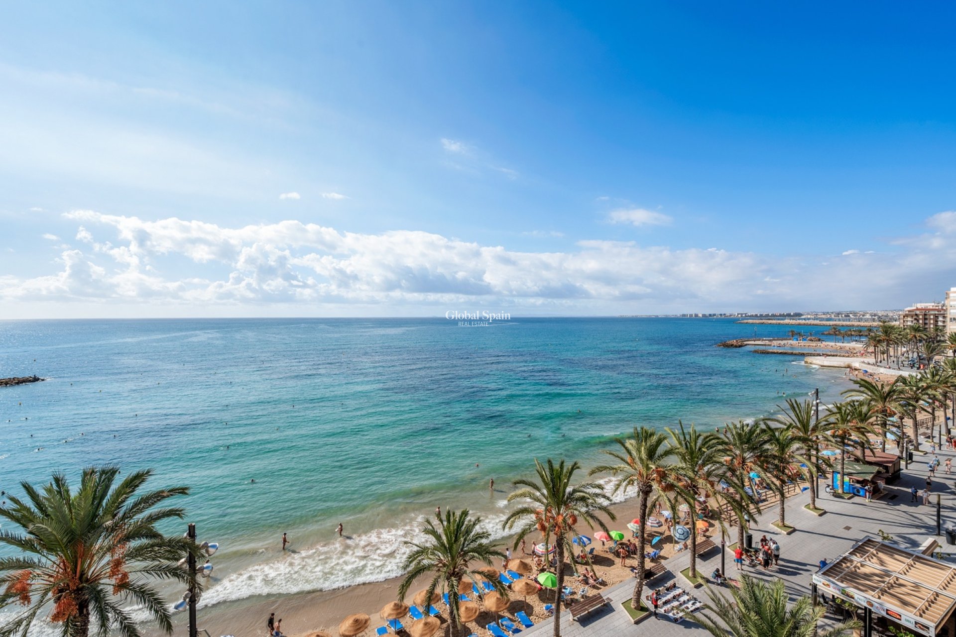 Wederverkoop - APPARTEMENT -
TORREVIEJA - Torrevieja