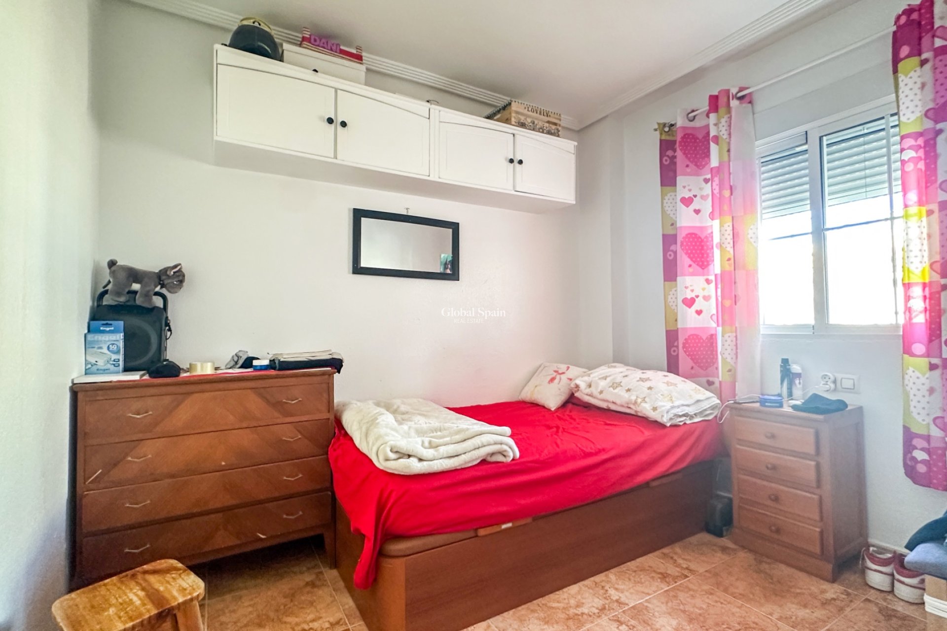 Wederverkoop - APPARTEMENT -
TORREVIEJA - Torrevieja