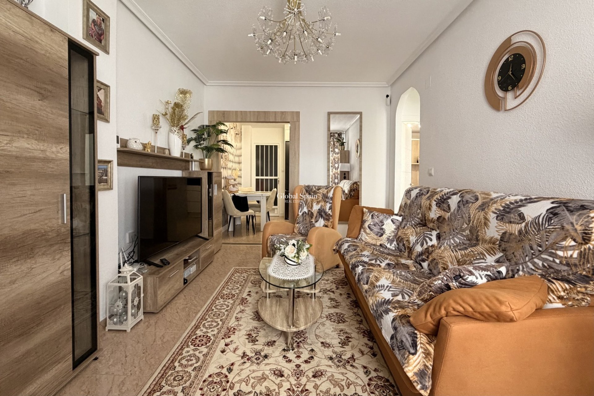 Wederverkoop - APPARTEMENT -
TORREVIEJA - Urb. Calas Blancas III