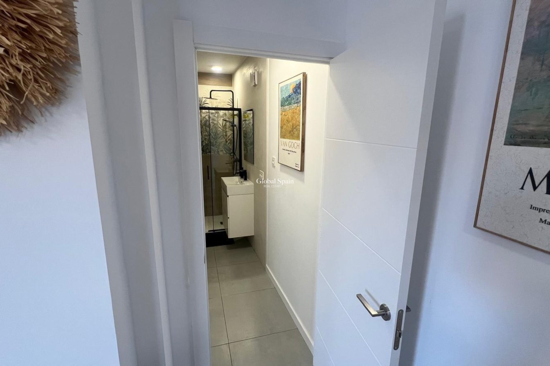 Wederverkoop - APPARTEMENT -
TORREVIEJA - Zona Los Frutales