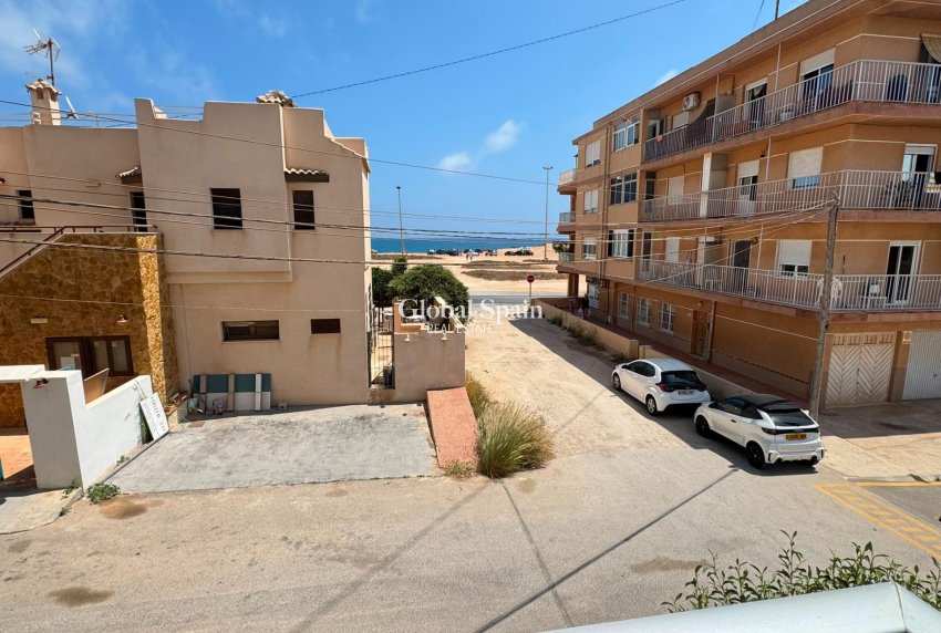 Wederverkoop - APPARTEMENT -
TORREVIEJA - Zona Los Frutales