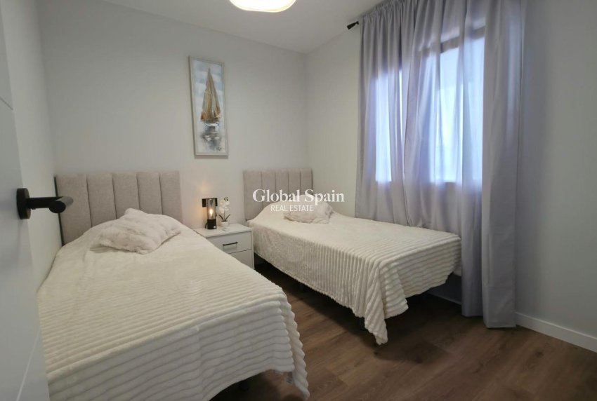 Wederverkoop - APPARTEMENT -
TORREVIEJA - Zona Los Frutales