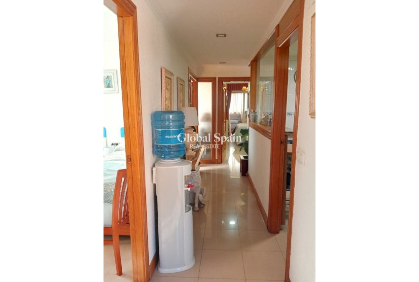 Wederverkoop - Appartement -
VILLAJOYOSA - Cala de Villajoyosa