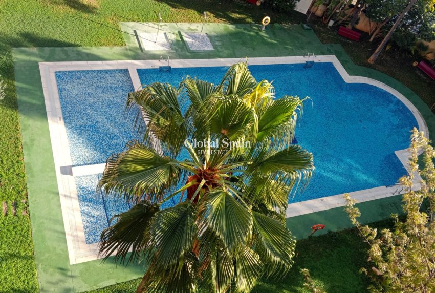 Wederverkoop - Appartement -
VILLAJOYOSA - Cala de Villajoyosa