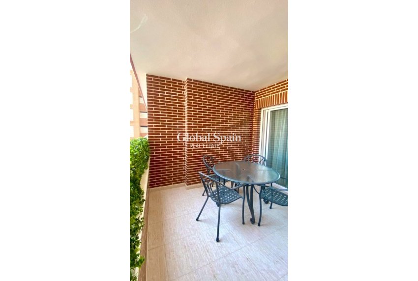 Wederverkoop - Appartement -
VILLAJOYOSA - Cala de Villajoyosa