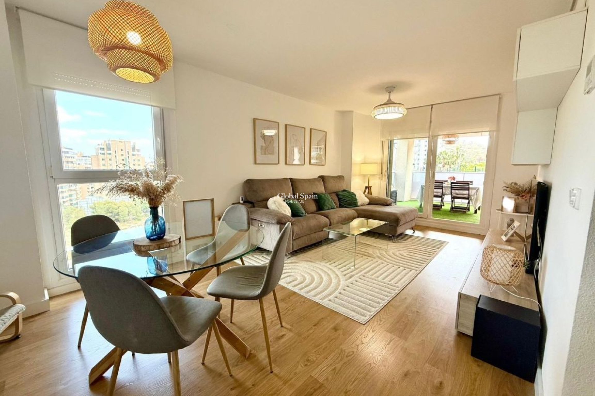 Wederverkoop - APPARTEMENT -
VILLAJOYOSA - Costa Blanca