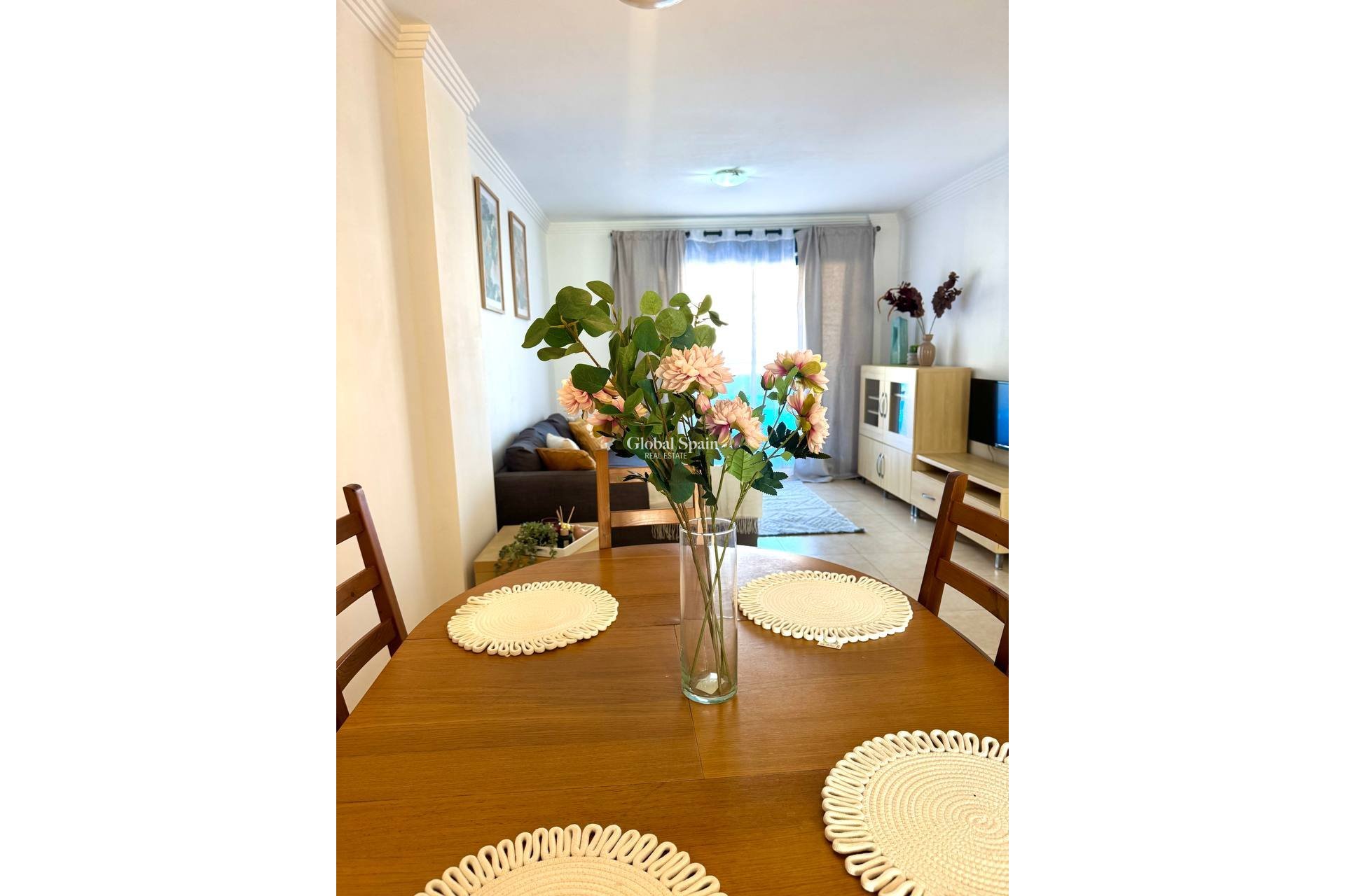 Wederverkoop - APPARTEMENT -
VILLAJOYOSA - Costa Blanca