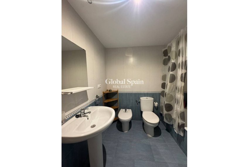 Wederverkoop - APPARTEMENT -
VILLAJOYOSA - Costa Blanca