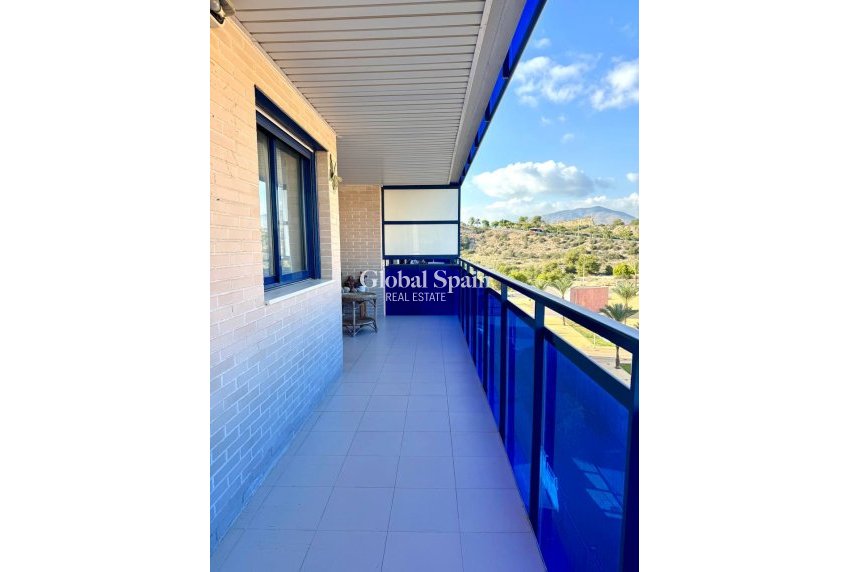 Wederverkoop - APPARTEMENT -
VILLAJOYOSA - Costa Blanca