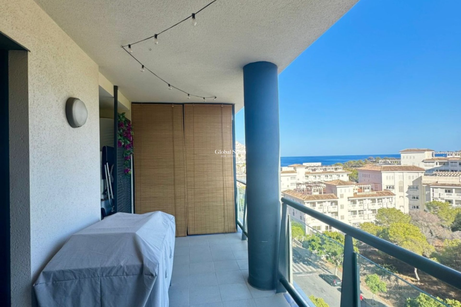 Wederverkoop - APPARTEMENT -
VILLAJOYOSA - Costa Blanca