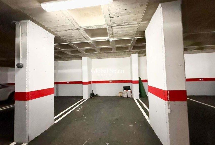 Wederverkoop - APPARTEMENT -
VILLAJOYOSA - Costa Blanca