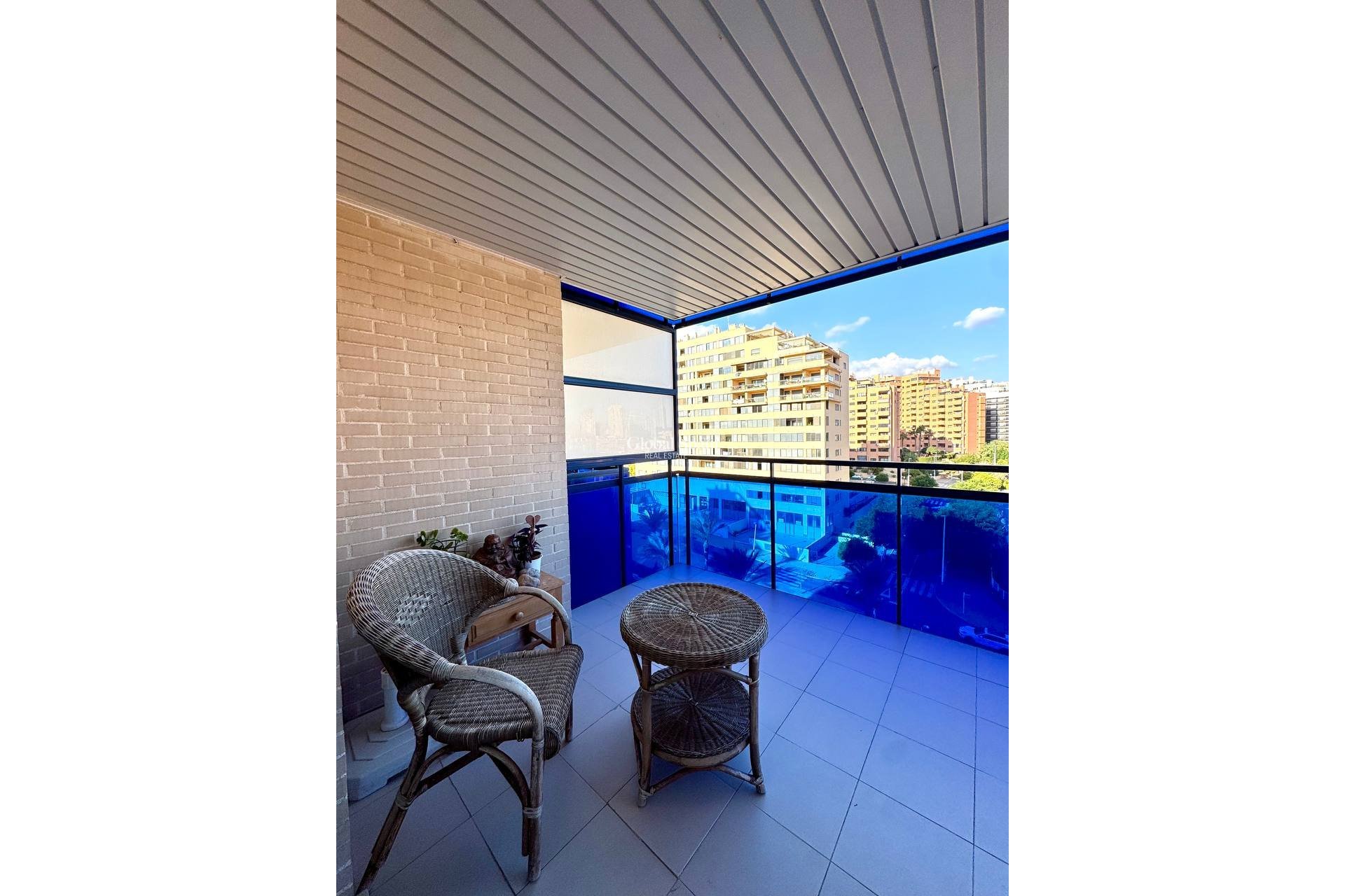 Wederverkoop - APPARTEMENT -
VILLAJOYOSA - Costa Blanca