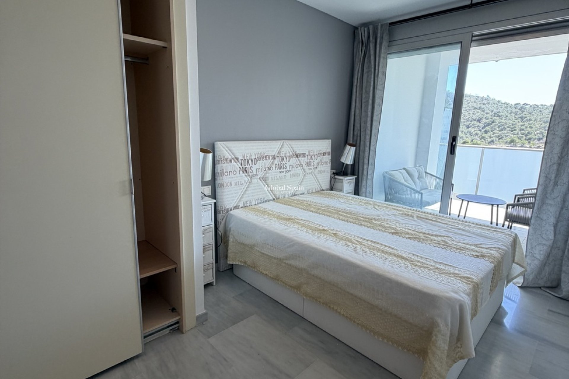 Wederverkoop - APPARTEMENT -
VILLAJOYOSA - Finestrat