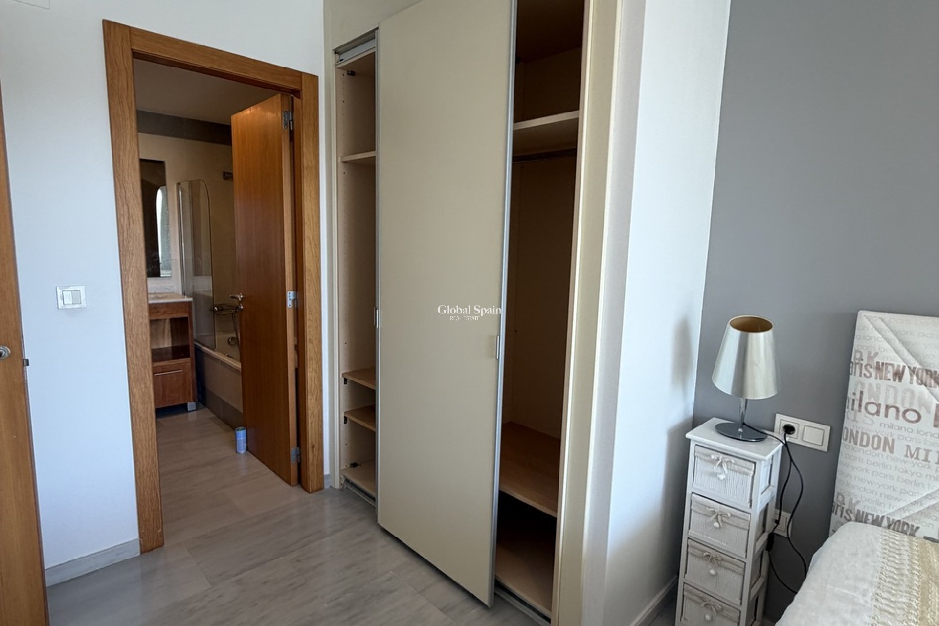 Wederverkoop - APPARTEMENT -
VILLAJOYOSA - Finestrat