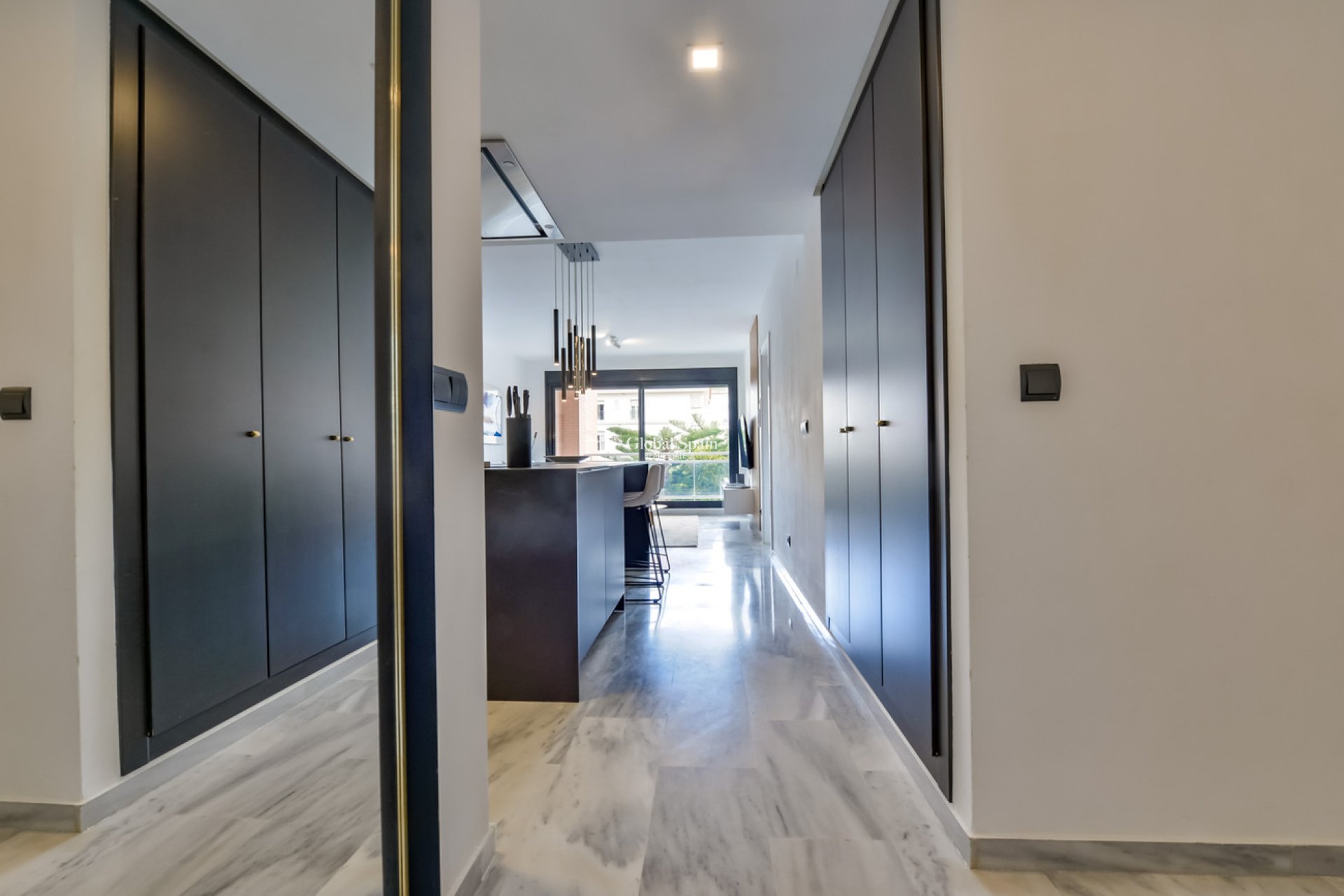 Wederverkoop - APPARTEMENT -
VILLAJOYOSA - La Cala