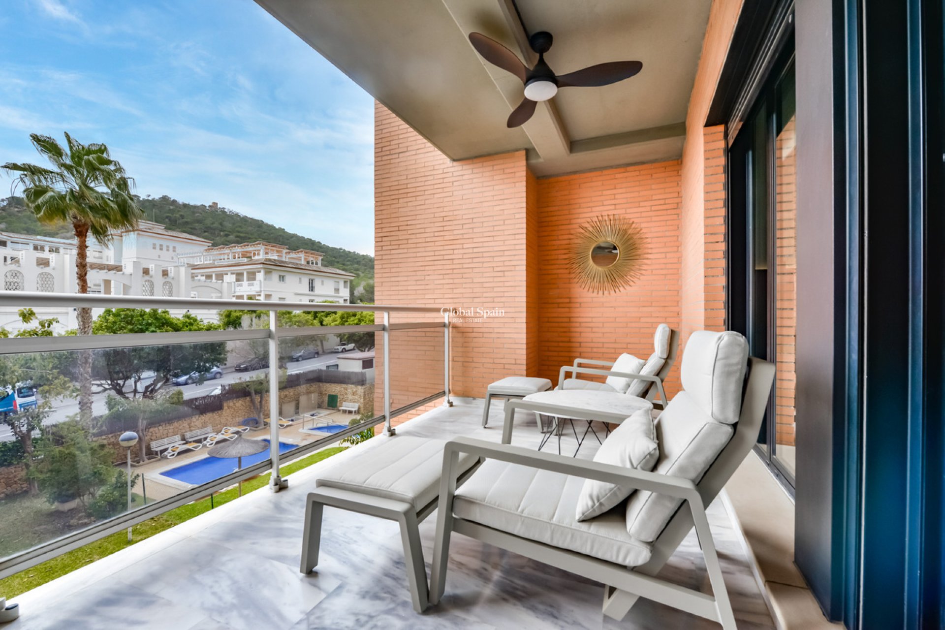 Wederverkoop - APPARTEMENT -
VILLAJOYOSA - La Cala