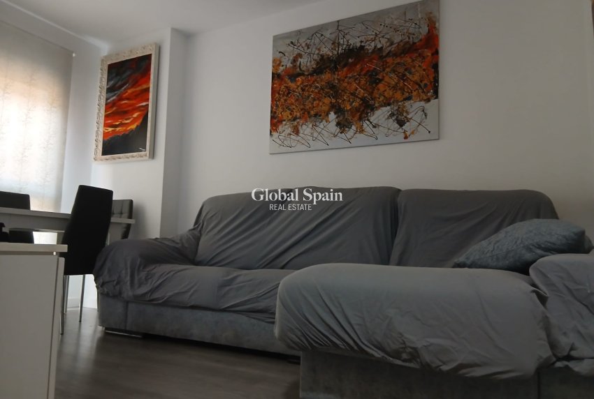 Wederverkoop - APPARTEMENT -
VILLAJOYOSA - Villajoyosa
