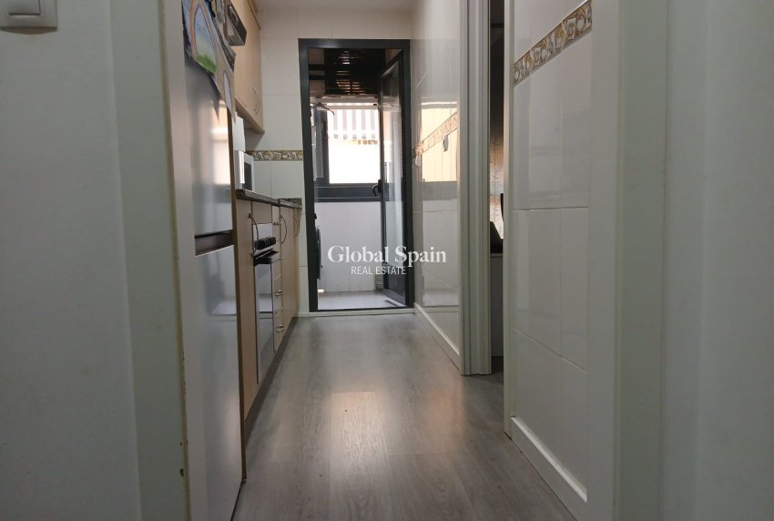 Wederverkoop - APPARTEMENT -
VILLAJOYOSA - Villajoyosa