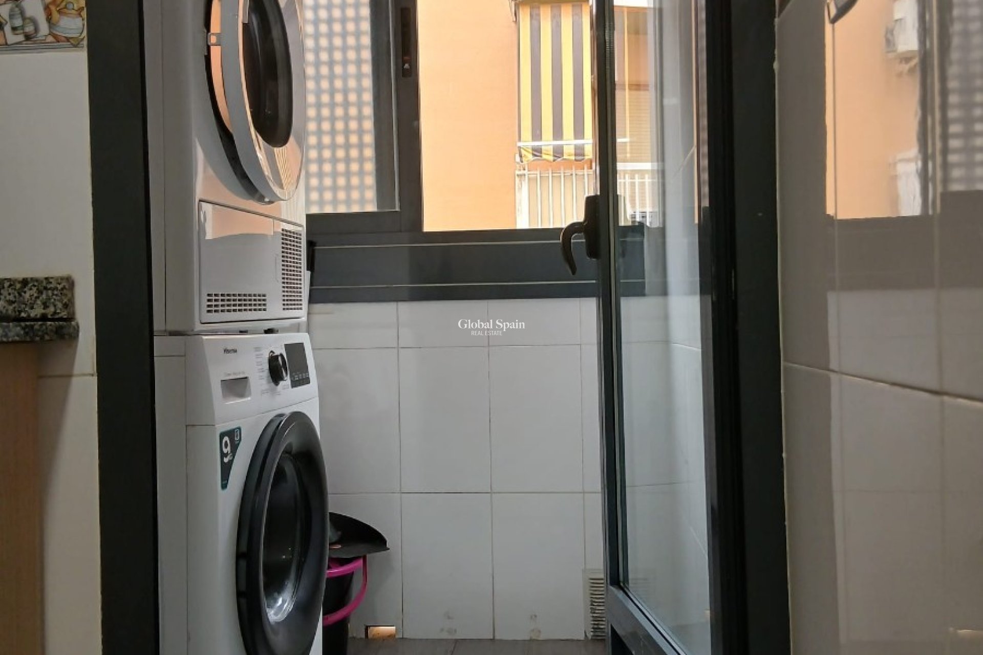 Wederverkoop - APPARTEMENT -
VILLAJOYOSA - Villajoyosa