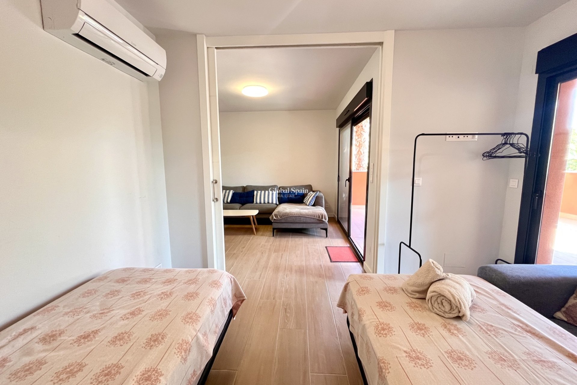 Wederverkoop - APPARTEMENT -
VILLAMARTÍN - Costa Blanca