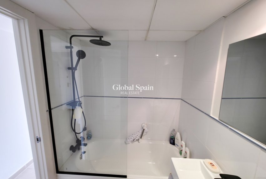 Wederverkoop - APPARTEMENT -
VILLAMARTÍN - Costa Blanca