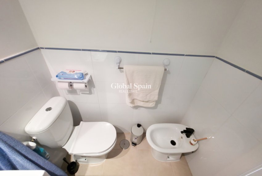 Wederverkoop - APPARTEMENT -
VILLAMARTÍN - Costa Blanca