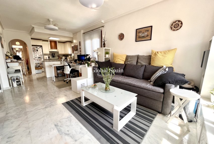 Wederverkoop - APPARTEMENT -
VILLAMARTÍN - Costa Blanca