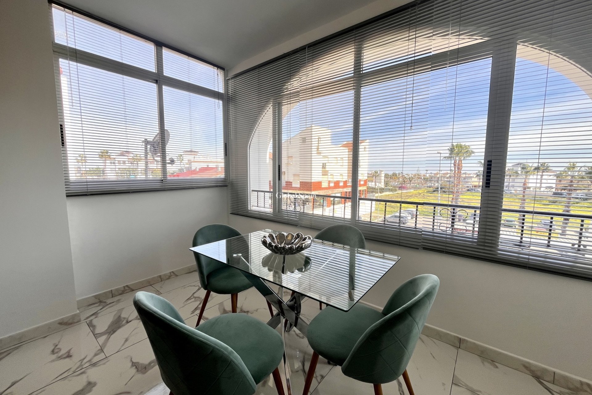 Wederverkoop - APPARTEMENT -
VILLAMARTÍN - Costa Blanca