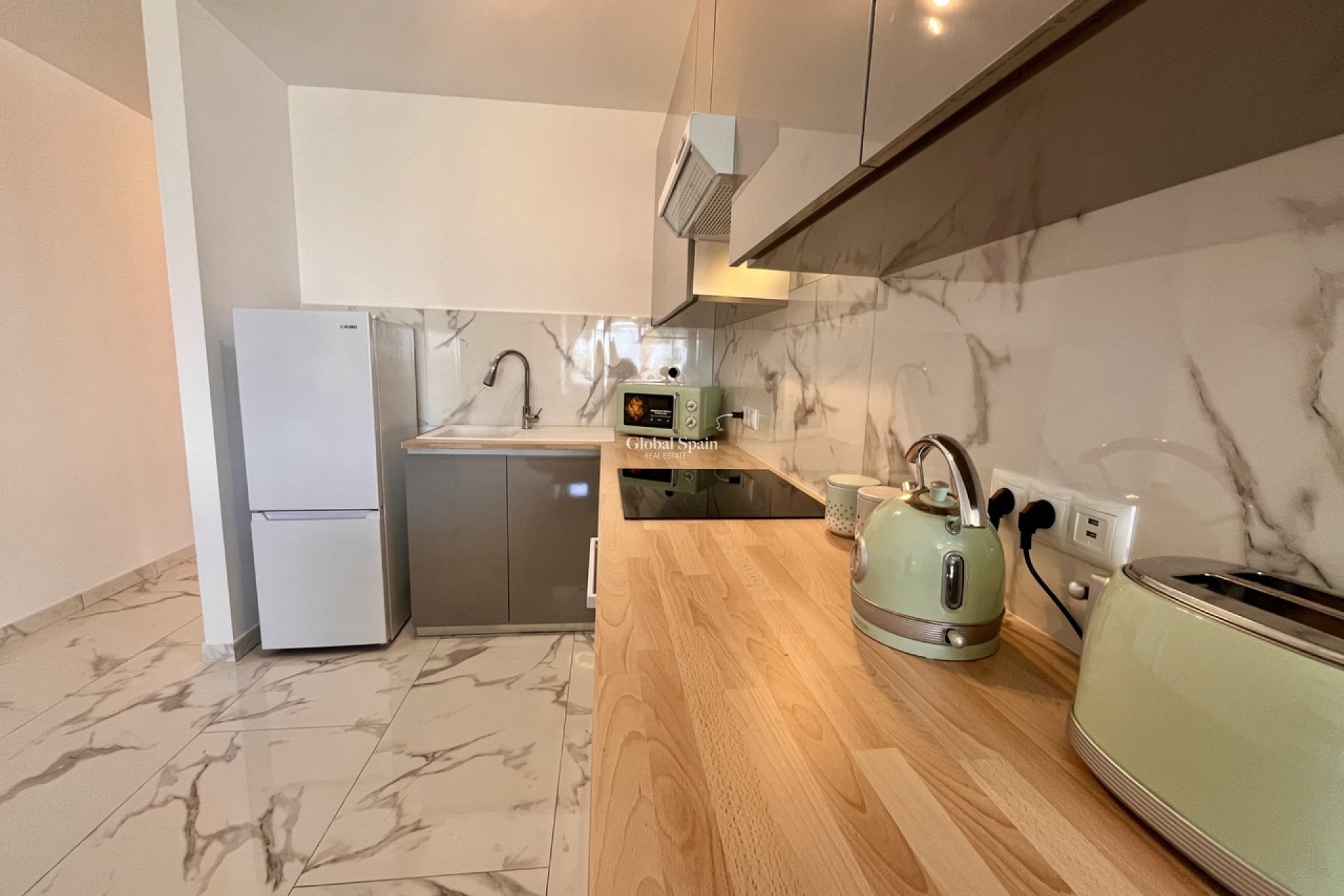 Wederverkoop - APPARTEMENT -
VILLAMARTÍN - Costa Blanca