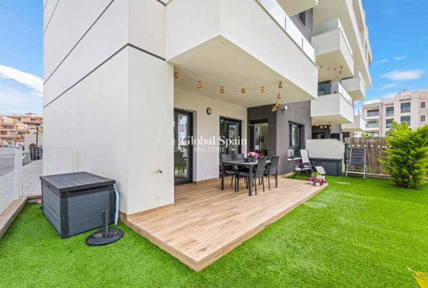 Wederverkoop - APPARTEMENT -
VILLAMARTÍN - Costa Blanca